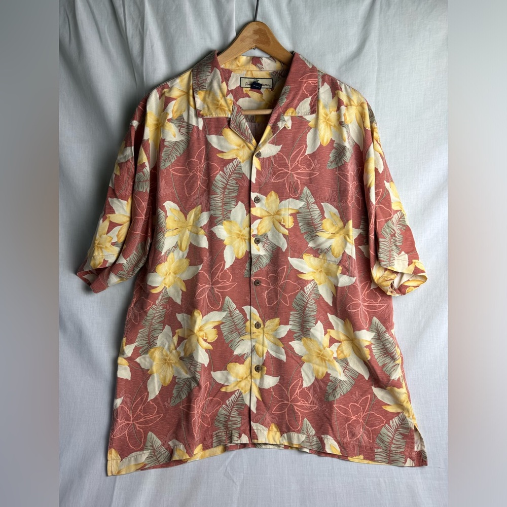 VTG  TOMMY BAHAMA HAWAIIAN TROPICAL 100% SILK MENS BUTTON DOWN-SIZE XL